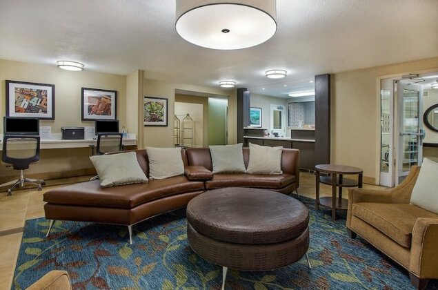 Candlewood Suites Louisville Airport - Photo5