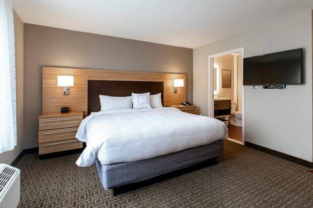 TownePlace Suites by Marriott Louisville Airport - Photo5