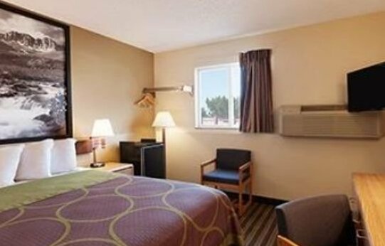 Travelodge by Wyndham Loveland Fort Collins Area - Photo2