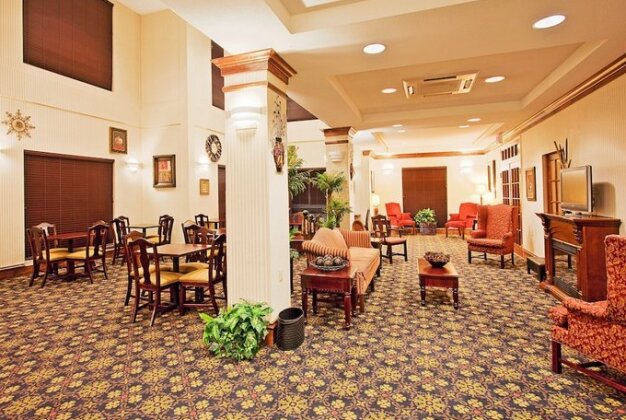 Holiday Inn Express Hotel & Suites Lucedale - Photo3