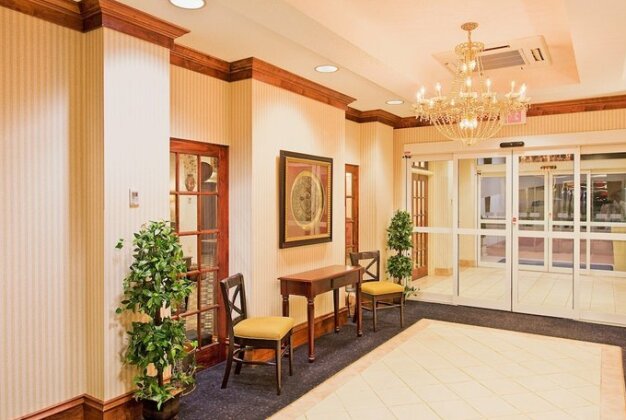 Holiday Inn Express Hotel & Suites Lucedale - Photo4