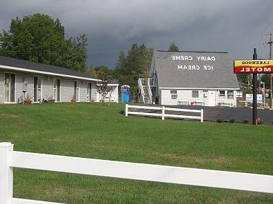 Motel Lakewood Inc - Photo2