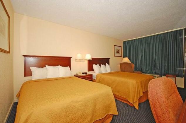 Camden West Inn & Suites - Photo4