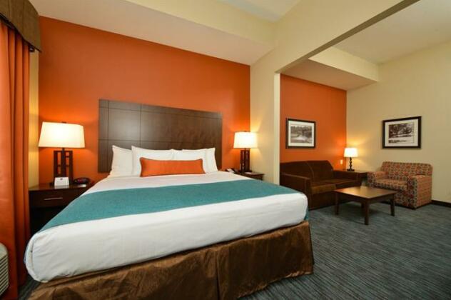 Best Western Plus Longhorn Inn & Suites - Photo3