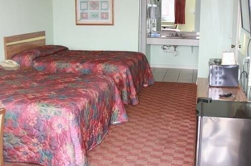 Coachway Inn - Photo4
