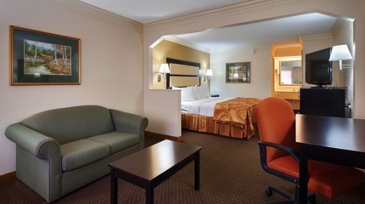 Best Western Inn & Suites of Macon - Photo4