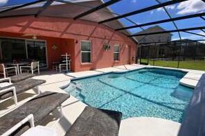4 Br Pool Home With Water & Conservation Views - Photo3