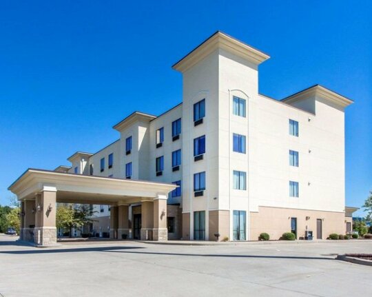Comfort Inn & Suites Madisonville - Photo3