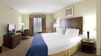 Holiday Inn Express Hotel & Suites-Magee - Photo5