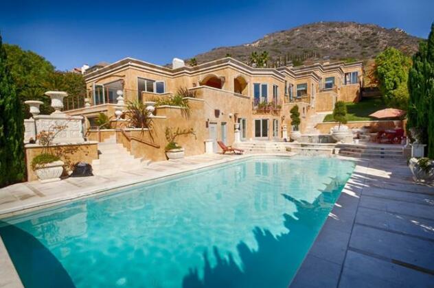 Malibu Venetian Luxurious Villa