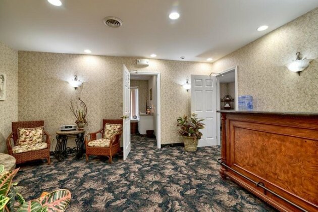 Roosevelt Inn & Suites Saratoga Springs - Photo2
