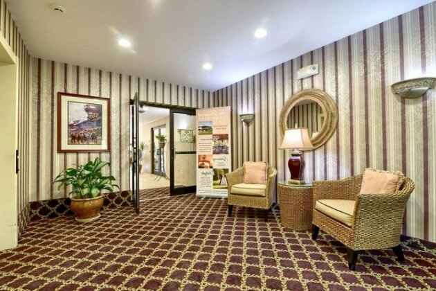 Roosevelt Inn & Suites Saratoga Springs - Photo4