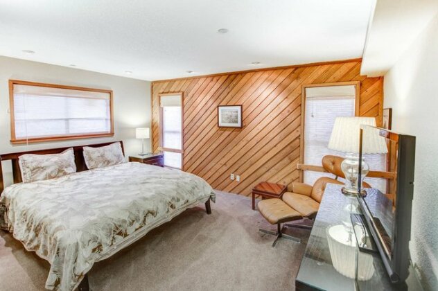 Aspen Creek 101 - Two Bedroom Condo - Photo4