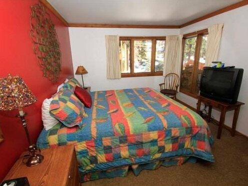 Mountainback 112 Corner Unit - Photo4
