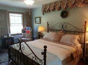 Shady Acres Bed and Breakfast - Photo2