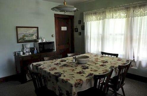 Lazy T Ranch Guest House - Photo5