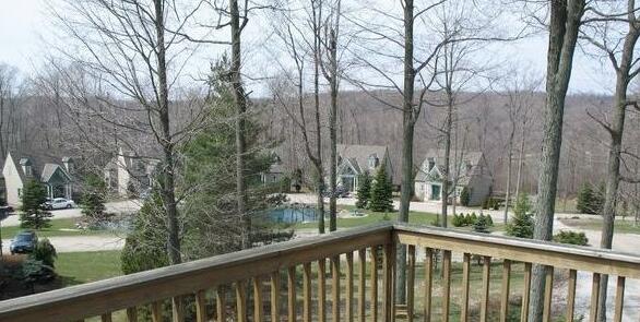 Spruce Hill Inn & Cottages - Photo4