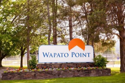 Wapato Point Resort