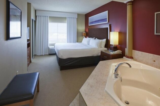 Holiday Inn Hotel & Suites Maple Grove Northwest Minneapolis-Arbor Lakes - Photo5