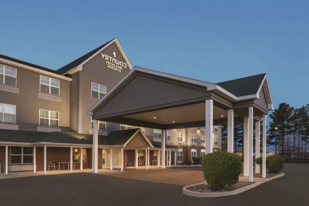 Country Inn & Suites by Radisson Marinette WI - Photo2