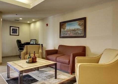 Comfort Inn & Suites Marion I-57 - Photo3