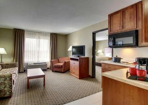 Comfort Inn & Suites Marion I-57 - Photo5