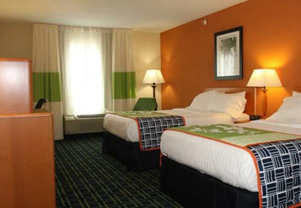 Fairfield Inn and Suites by Marriott Marion - Photo3