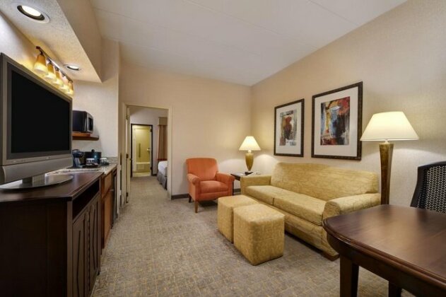 Embassy Suites by Hilton Boston Marlborough - Photo4