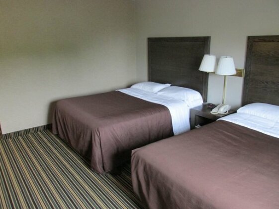 Woodfield Inn and Suites - Photo4
