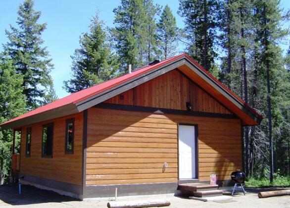 Historic Tamarack Lodge and Cabins