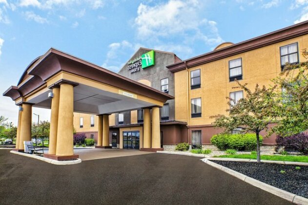 Holiday Inn Express Hotel and Suites Marysville - Photo2