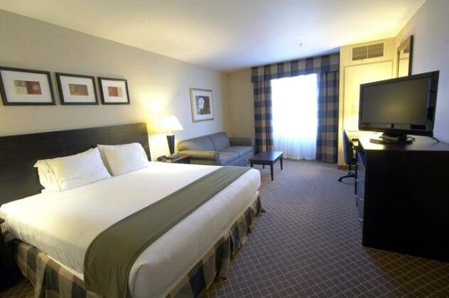 Holiday Inn Express Hotel & Suites Marysville - Photo5