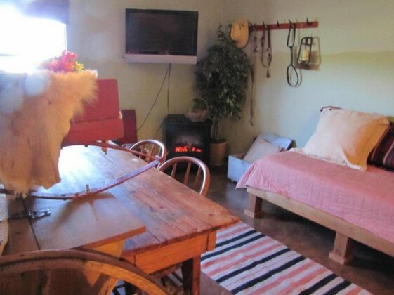 Covered Wagon B&B/Guesthouse - Photo3