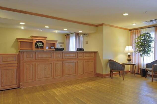 Country Inn & Suites by Radisson Toledo OH - Photo3