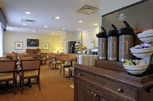 Country Inn & Suites by Radisson Toledo OH - Photo5