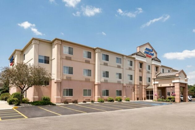 Fairfield Inn & Suites by Marriott Toledo Maumee