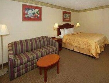 Baymont Inn and Suites McDonough McDonough - Photo3
