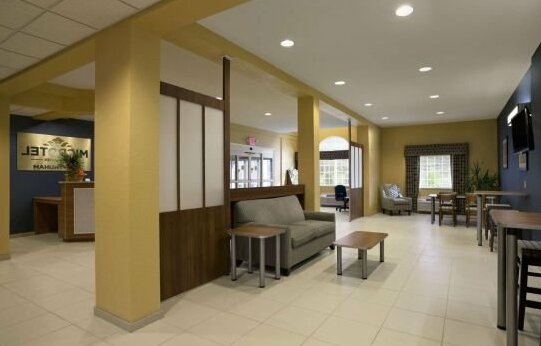 Microtel Inn & Suites by Wyndham Washington / Meadow Lands - Photo3