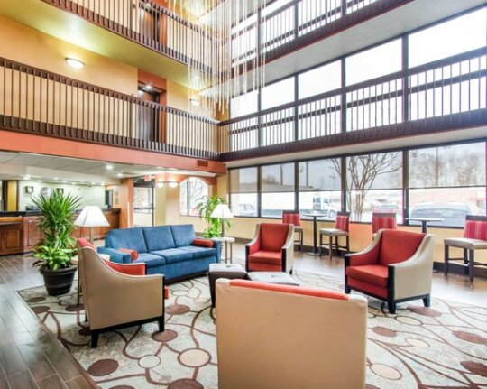 Comfort Inn & Suites Memphis - Photo3