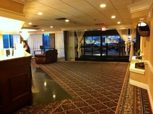 Governor's Inn & Suites - Photo3
