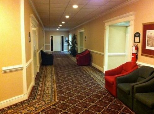 Governor's Inn & Suites - Photo5