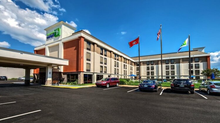 Holiday Inn Express Memphis Medical Center - Midtown - Photo2