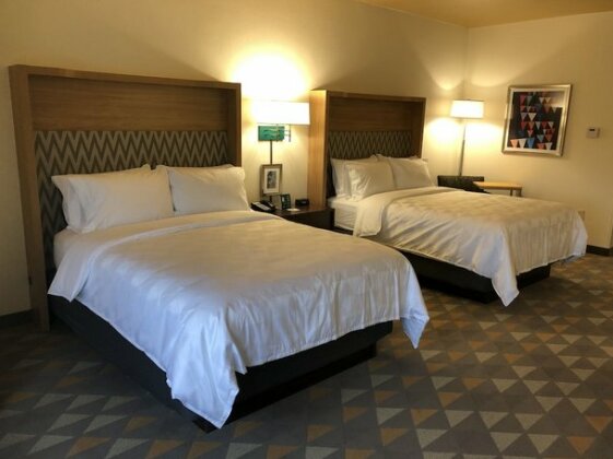 Holiday Inn & Suites Memphis Southeast-Germantown - Photo5