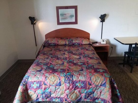 InTown Suites Extended Stay Memphis TN - Hickory Hill - Photo3