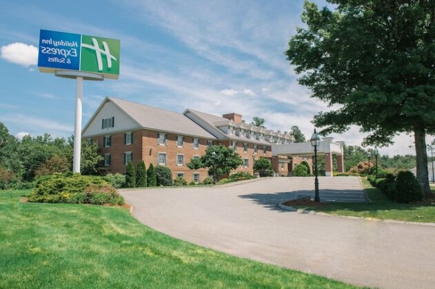 Holiday Inn Express and Suites Merrimack - Photo2
