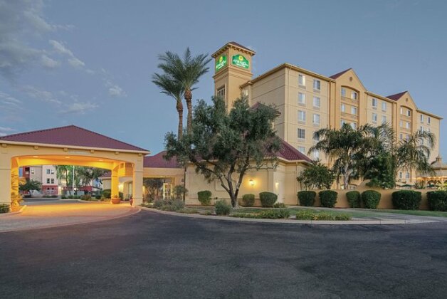 La Quinta Inn & Suites Phoenix Mesa West - Photo4