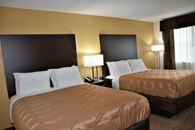 Quality Inn & Suites Metropolis - Photo3