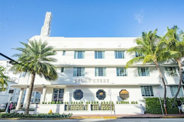 Essex House Hotel Miami Beach