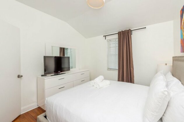 Hispaniola Two-Bedroom Apartments by Royal Stays - Photo3