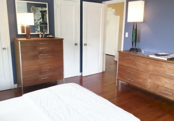 Lenox Condos - Photo4